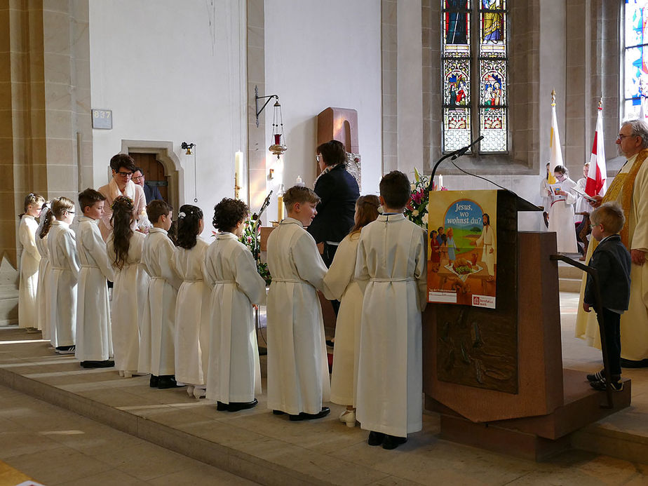 Feier der 1. Heiligen Kommunion in Sankt Crescentius (Foto: Karl-Franz Thiede)